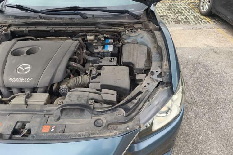 Used Mazda Atenza 2014 2.0L Blue Sky Fashion Edition Engine Bay Left