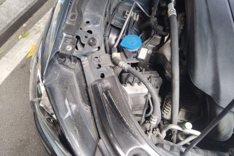 Used Mazda Atenza 2014 2.5L Blue Sky Prestige Edition Engine Bay Right