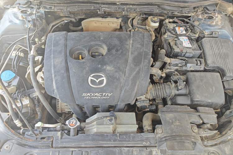 Used Mazda Atenza 2014 2.0L Blue Sky Luxury Edition Engine Bay