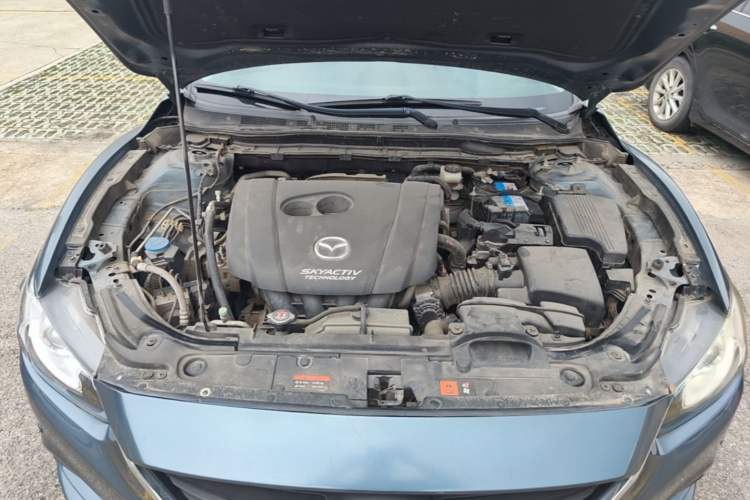 Used Mazda Atenza 2014 2.0L Blue Sky Fashion Edition Engine Bay