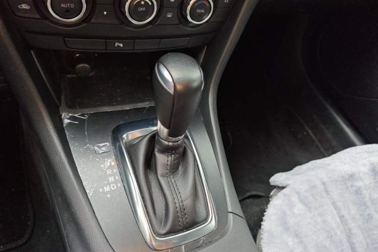 Used Mazda Atenza 2014 2.0L Blue Sky Luxury Edition Gear Lever