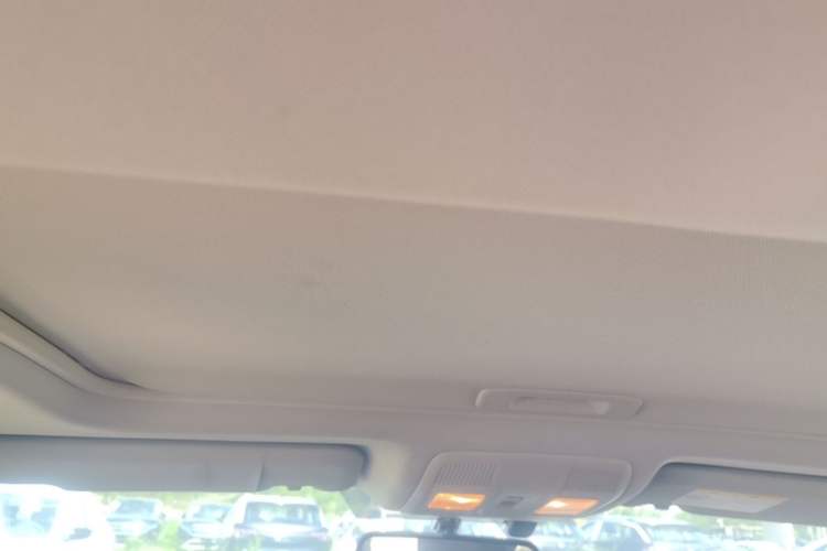 Used Mazda Atenza 2014 2.0L Blue Sky Luxury Edition Headliner