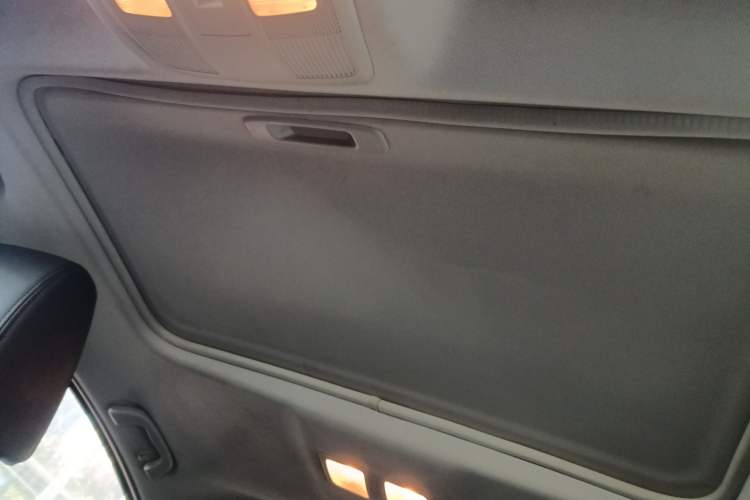 Used Mazda Atenza 2014 2.0L Blue Sky Luxury Edition Headliner