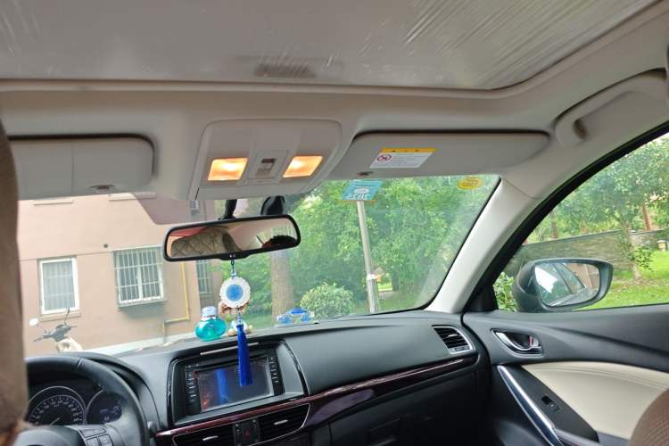 Used Mazda Atenza 2014 2.0L Blue Sky Luxury Edition Headliner