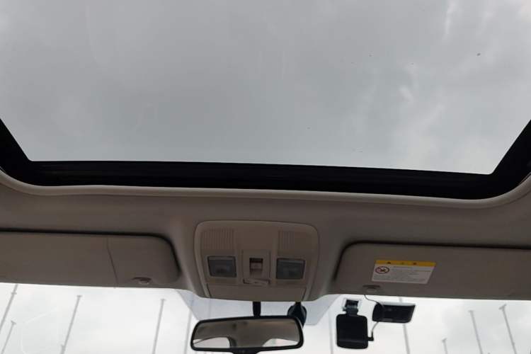 Used Mazda Atenza 2014 2.0L Blue Sky Luxury Edition Headliner