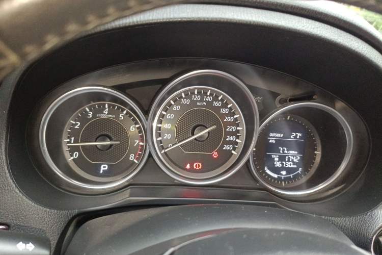 Used Mazda Atenza 2014 2.0L Blue Sky Luxury Edition Instrument Cluster