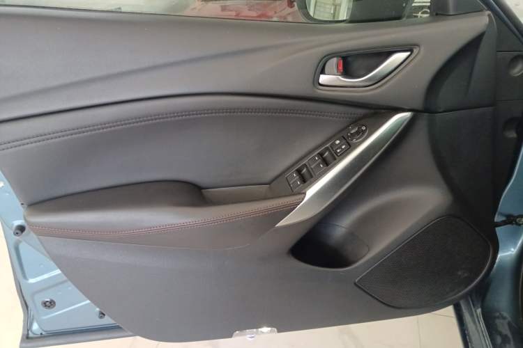 Used Mazda Atenza 2014 2.0L Blue Sky Luxury Edition Left Front Door Interior