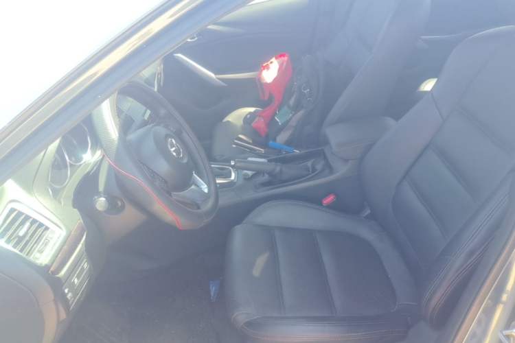 Used Mazda Atenza 2014 2.0L Blue Sky Luxury Edition Left Front Seat