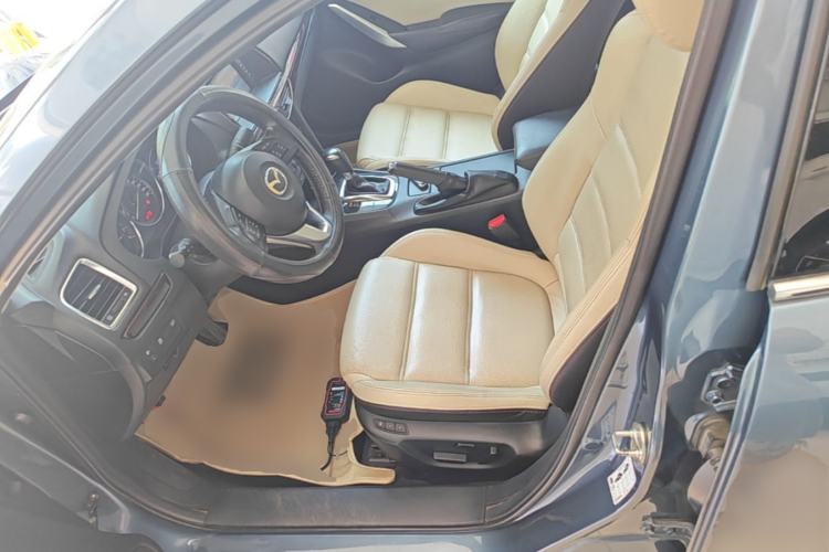 Used Mazda Atenza 2014 2.0L Blue Sky Luxury Edition Left Front Seat
