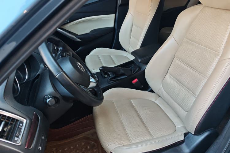 Used Mazda Atenza 2014 2.0L Blue Sky Luxury Edition Left Front Seat
