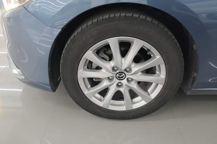 Used Mazda Atenza 2014 2.0L Blue Sky Luxury Edition Left Front Wheel Hub
