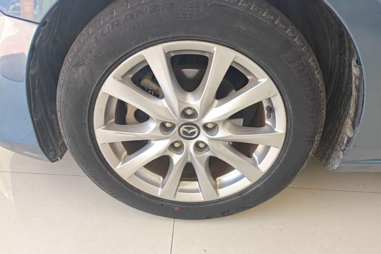 Used Mazda Atenza 2014 2.0L Blue Sky Luxury Edition Left Front Wheel Hub