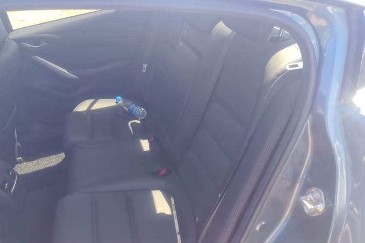 Used Mazda Atenza 2014 2.0L Blue Sky Luxury Edition Left Rear Seat