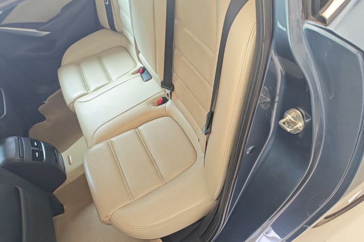 Used Mazda Atenza 2014 2.0L Blue Sky Luxury Edition Left Rear Seat