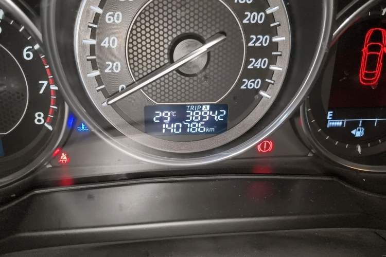 Used Mazda Atenza 2014 2.5L Sky Blue Supreme Edition Odometer Close Up