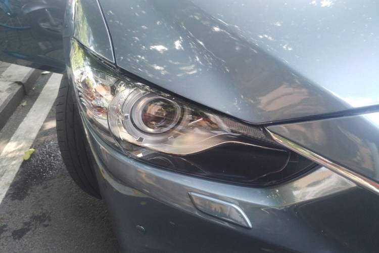 Used Mazda Atenza 2014 2.5L Blue Sky Prestige Edition Right Front Headlight