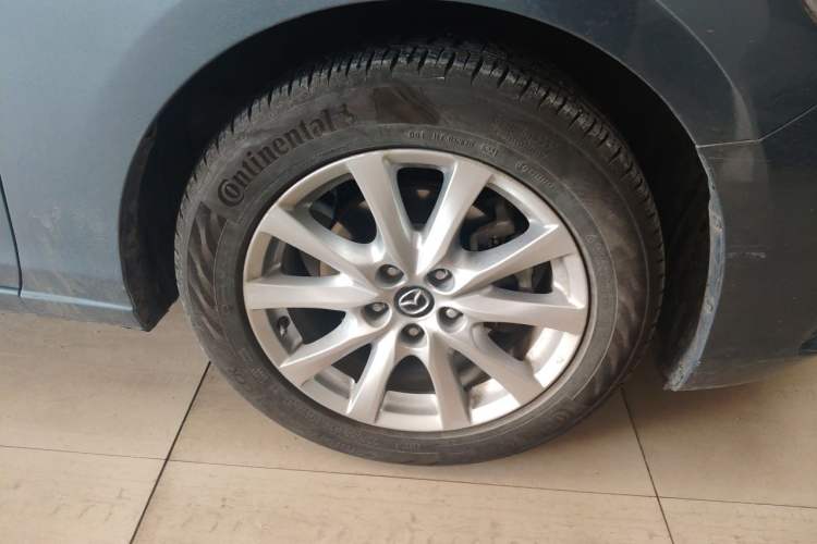 Used Mazda Atenza 2014 2.0L Blue Sky Luxury Edition Right Front Wheel Hub