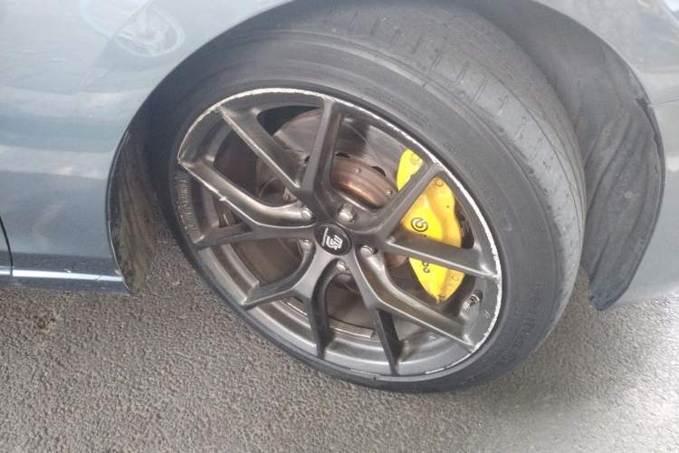 Used Mazda Atenza 2014 2.5L Blue Sky Prestige Edition Right Front Wheel Hub
