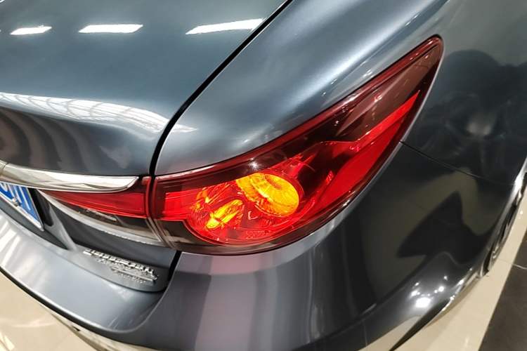 Used Mazda Atenza 2014 2.0L Blue Sky Luxury Edition Right Rear Taillight