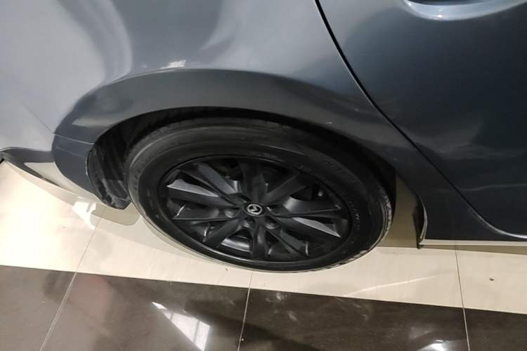 Used Mazda Atenza 2014 2.0L Blue Sky Luxury Edition Right Rear Wheel Hub
