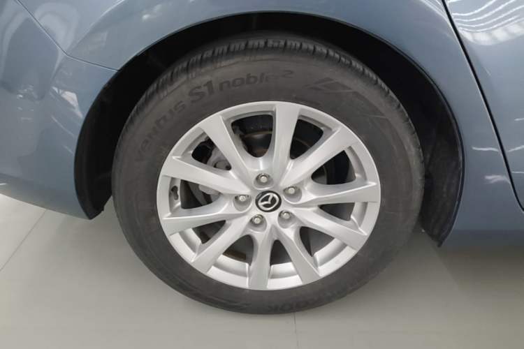 Used Mazda Atenza 2014 2.0L Blue Sky Luxury Edition Right Rear Wheel Hub