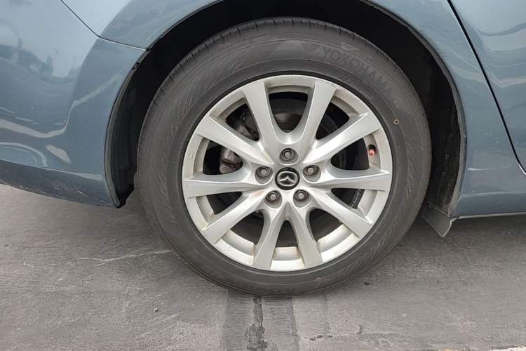 Used Mazda Atenza 2014 2.0L Blue Sky Luxury Edition Right Rear Wheel Hub