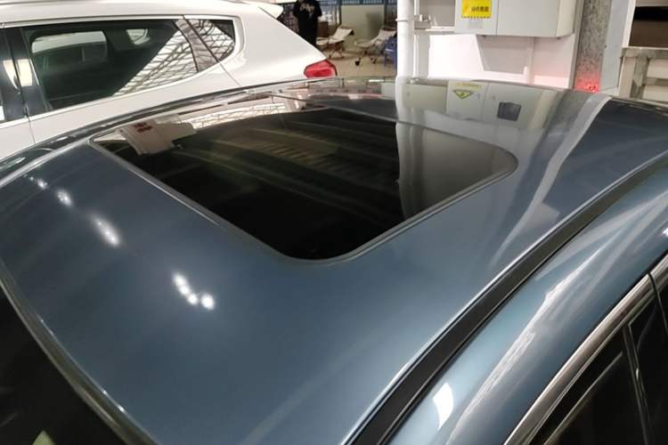 Used Mazda Atenza 2014 2.0L Blue Sky Luxury Edition Roof
