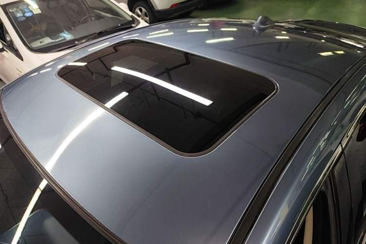 Used Mazda Atenza 2014 2.5L Blue Sky Prestige Edition Roof