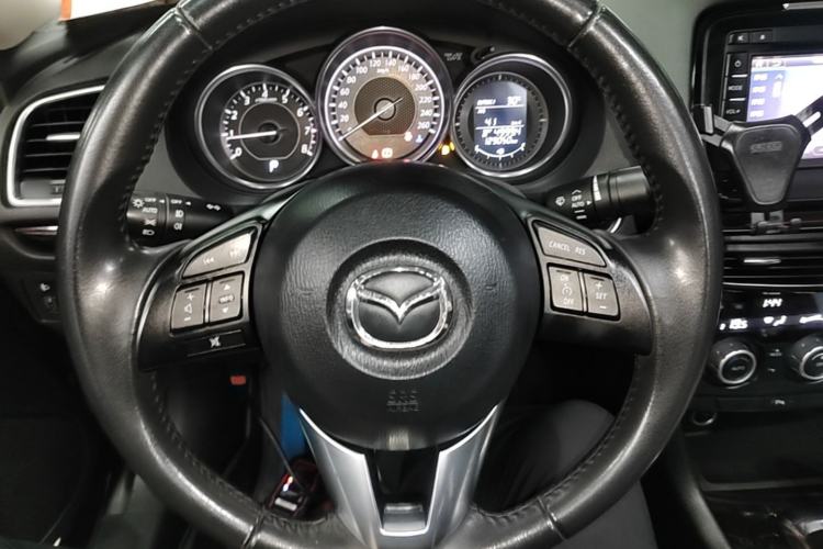 Used Mazda Atenza 2014 2.0L Blue Sky Luxury Edition Steering Wheel