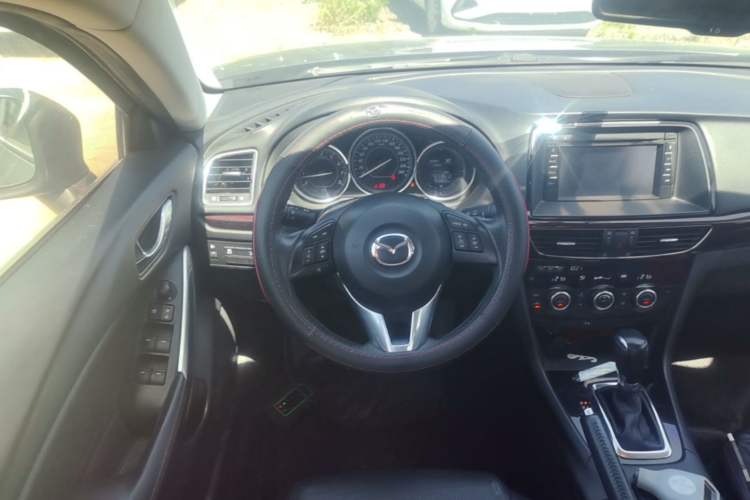 Used Mazda Atenza 2014 2.0L Blue Sky Luxury Edition Steering Wheel