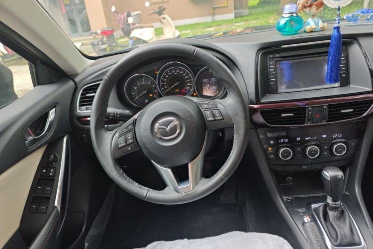 Used Mazda Atenza 2014 2.0L Blue Sky Luxury Edition Steering Wheel