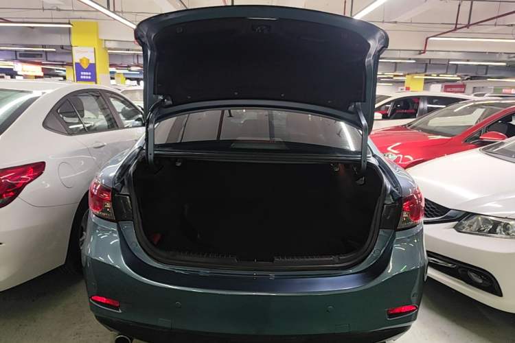 Used Mazda Atenza 2014 2.5L Blue Sky Prestige Edition Trunk
