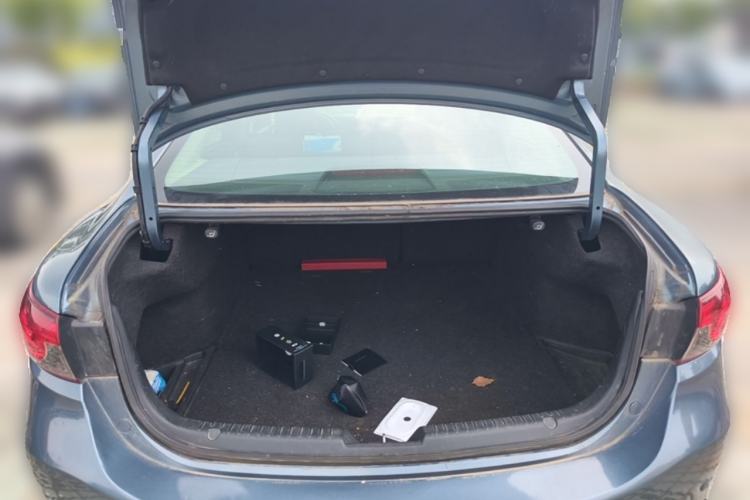 Used Mazda Atenza 2014 2.0L Blue Sky Fashion Edition Trunk