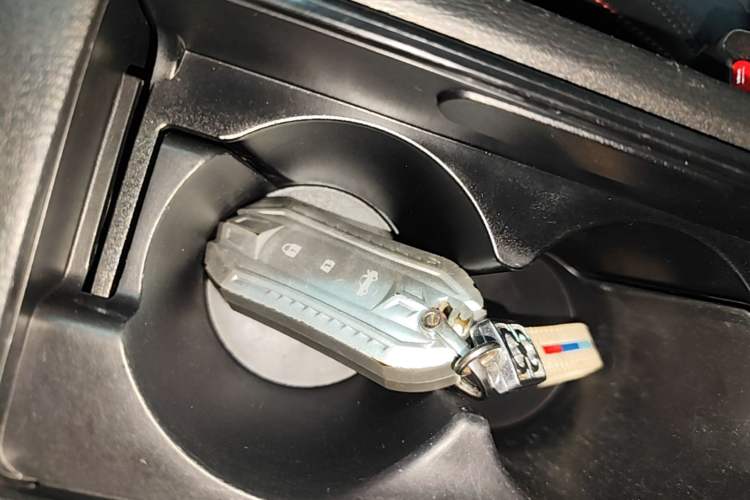 Used Mazda Atenza 2014 2.5L Blue Sky Prestige Edition Vehicle Key