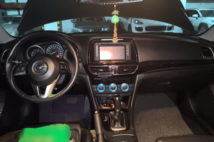 Used Mazda Atenza 2014 2.0L Blue Sky Luxury Edition Center Console