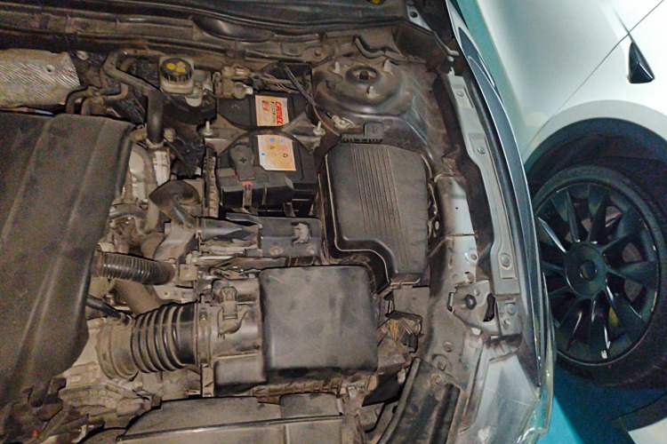 Used Mazda Atenza 2014 2.5L Blue Sky Prestige Edition Engine Bay Left