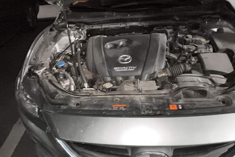 Used Mazda Atenza 2014 2.0L Blue Sky Luxury Edition Engine Bay Right