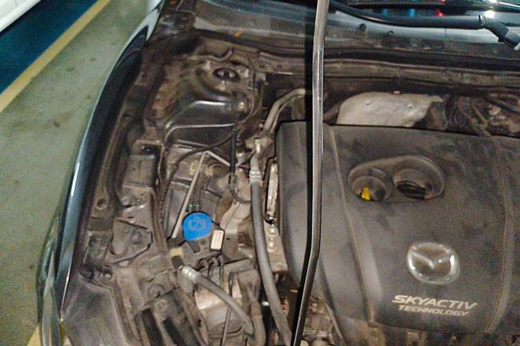 Used Mazda Atenza 2014 2.5L Blue Sky Prestige Edition Engine Bay Right