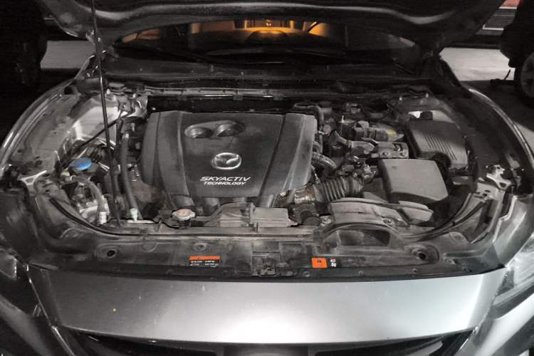 Used Mazda Atenza 2014 2.0L Blue Sky Luxury Edition Engine Bay