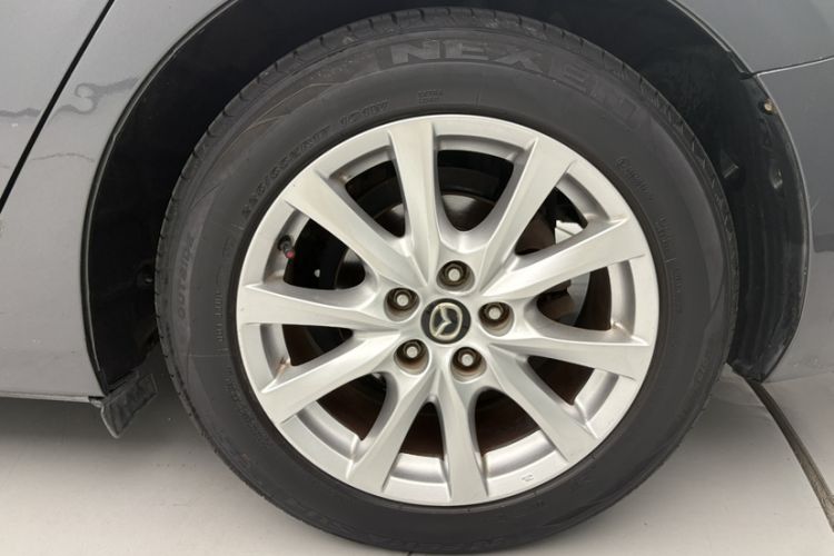 Used Mazda Atenza 2014 2.0L Blue Sky Luxury Edition Exterior 6