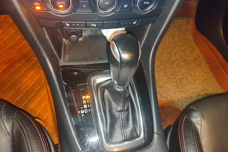 Used Mazda Atenza 2014 2.5L Blue Sky Prestige Edition Gear Lever