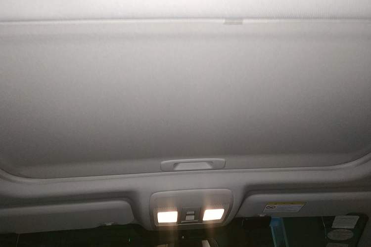 Used Mazda Atenza 2014 2.5L Blue Sky Prestige Edition Headliner