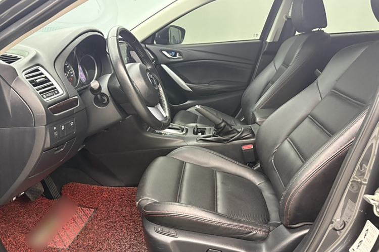 Used Mazda Atenza 2014 2.0L Blue Sky Luxury Edition Interior 8