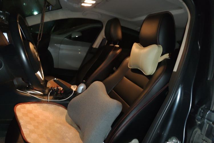 Used Mazda Atenza 2014 2.0L Blue Sky Fashion Edition Left Front Seat