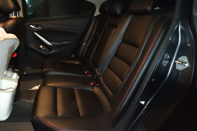 Used Mazda Atenza 2014 2.0L Blue Sky Fashion Edition Left Rear Seat
