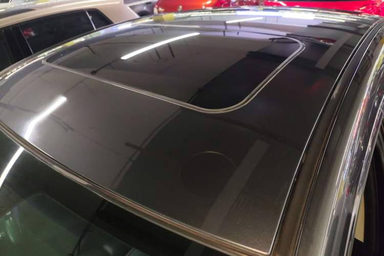Used Mazda Atenza 2014 2.0L Blue Sky Luxury Edition Roof