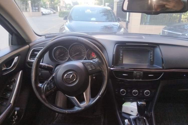 Used Mazda Atenza 2014 2.5L Sky Blue Supreme Edition Steering Wheel