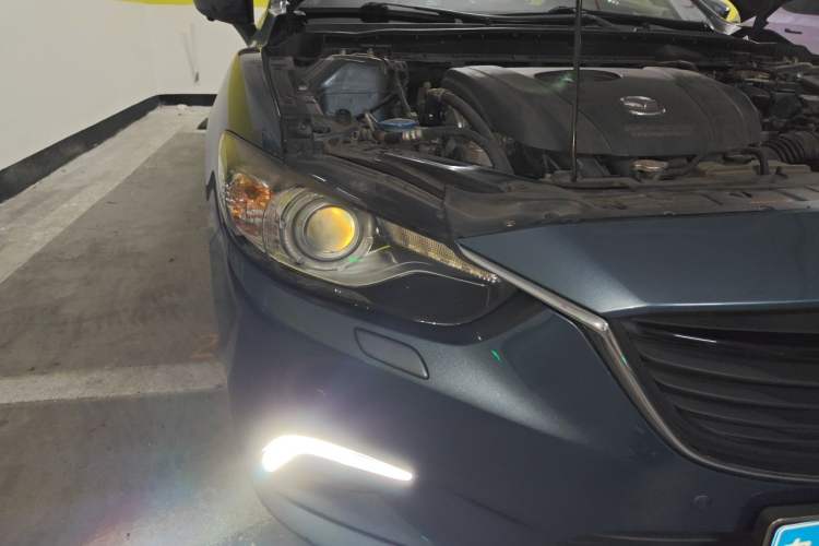 Used Mazda Atenza 2014 2.5L Blue Sky Prestige Edition Right Front Headlight