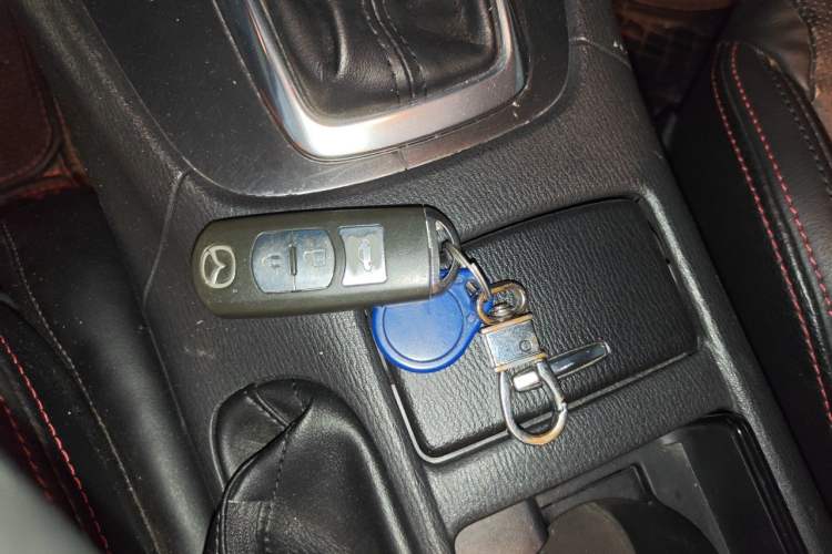 Used Mazda Atenza 2014 2.5L Blue Sky Prestige Edition Vehicle Key