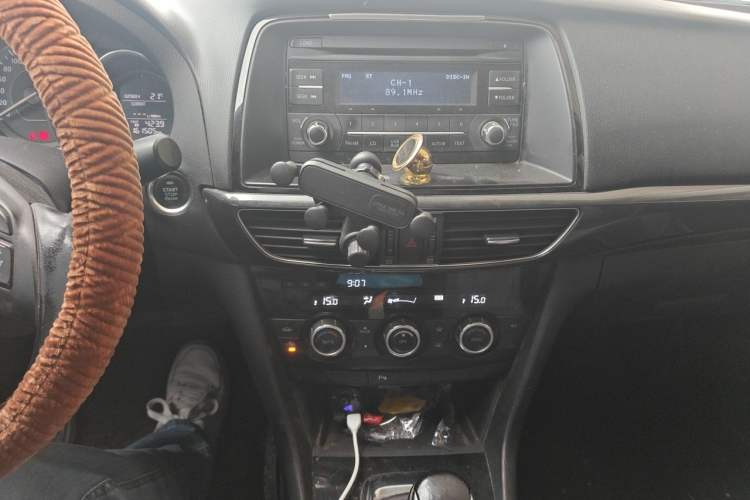 Used Mazda Atenza 2014 2.0L Blue Sky Fashion Edition Audio And AC Panel